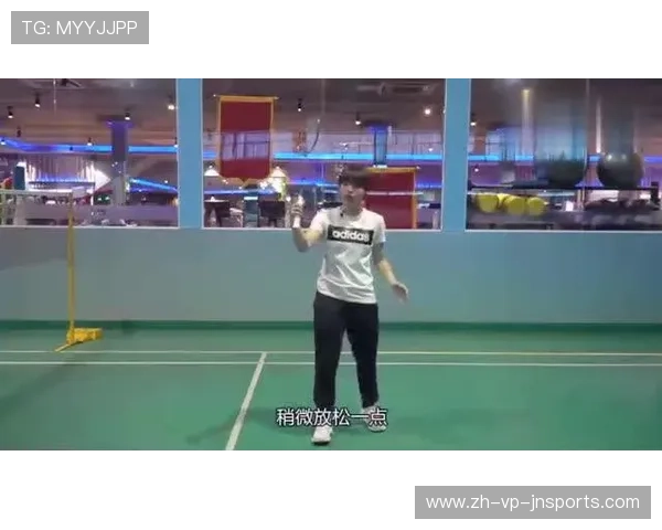 羽毛球教练刘永